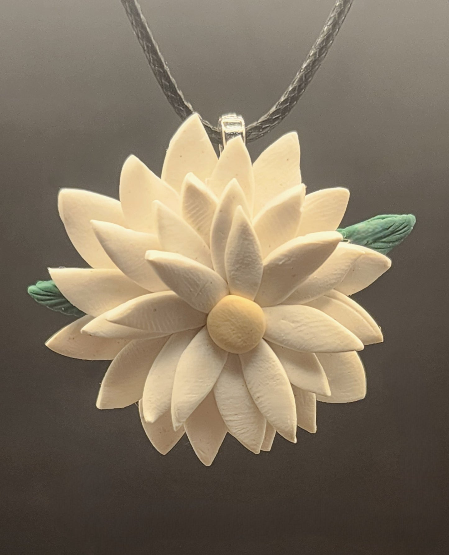 Sunlit Daisy Pendant